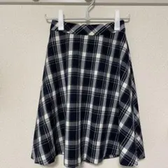 マジェスティックレゴン　ひざ丈スカート　冬物　チェック　ネイビー