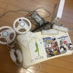 Wi i 本体&マリオカート&wii fit&大乱闘スマッシュブラザーズ