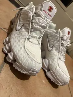NIKE SHOX TL ホワイト スニーカーのサムネイル