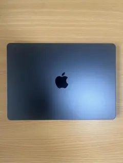 MacBook Air M4 13インチ　16GBメモリ 512GBストレージ