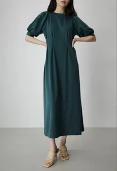 ロングワンピース　半袖