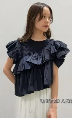 新品タグ付】yori ランダムティアードハーフスリーブ ネイビー ヨリ