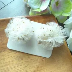 チュール　レース　大ぶり　ハンドメイド　イヤリング　ポンポン　ドット　水玉　白 チュール レース 大ぶり ハンドメイド イヤリング ポンポン ドット