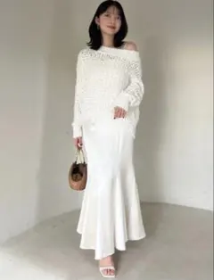 新品タグ付　アニュアンス　サテンワンピース anuans M アイボリー