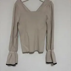 mystic ニット トップス 袖パフVネックニットリブプルオーバー