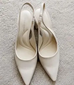 CHARLES & KEITH（チャールズ＆キース）⭐︎パンプスのサムネイル