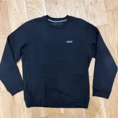patagonia スウェット　ブラック　sサイズのサムネイル