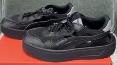 PUMA ブラック スニーカー 厚底 24.5CM