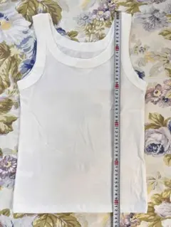 白タンクトップ　【新品】M白は消耗品！肩紐太め　リブ生地　スリムフィット