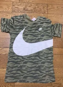 NIKE Big Swoosh Tシャツ カモフラージュ