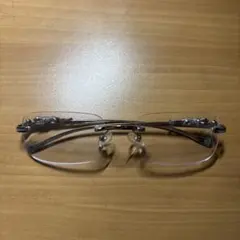 リムレスメガネ