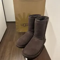 UGG 23㎝　W CLASSIC SHORT 5825 W/CHO