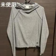 New Balance グレー フード付きパーカー