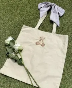 WC くま刺繍リボントートのサムネイル