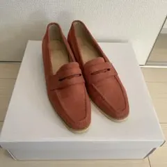 ピンク スエード ローファー 低ヒール
