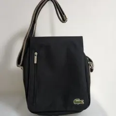 ✨ラコステ✨ ショルダーバッグ LACOSTE 　黒　キャンパス ロゴ刺繍　ワニのサムネイル