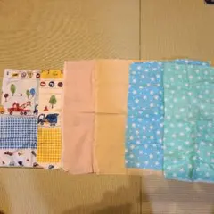 はぎれ６枚とカットクロス