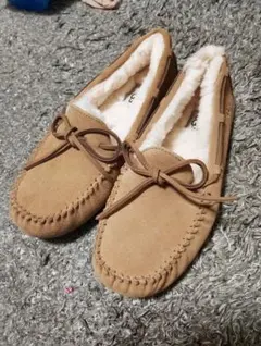 UGG ベージュモカシン 26センチ