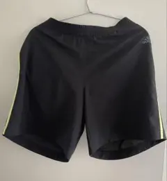 adidas ハーフパンツ　ショートパンツ