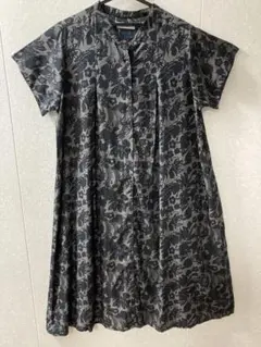 【新品未使用】レーヨン総柄黒ワンピース