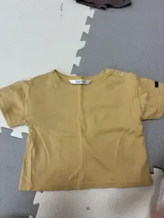 futafuta ベージュ ショート丈Tシャツ