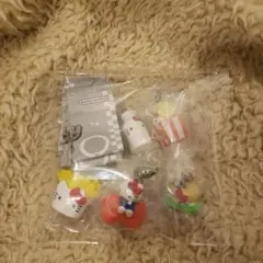 ハローキティ アメリカンデザインめじるしアクセサリー　コンプリート