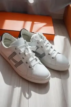 HERMES スニーカー ホワイトのサムネイル