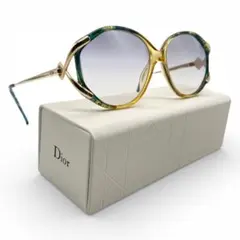 Item thumbnail for item 22a93b3f-81f4-493c-b01e-7a2187fe4a0a