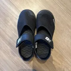 New Balance ブラックサンダル 19cm