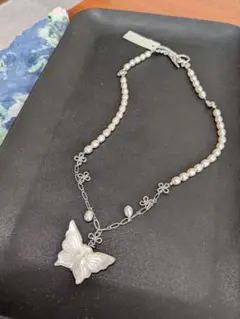 蝶モチーフ 本淡水パール ネックレス