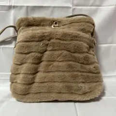 フェイクファー ショルダーバッグ ベージュのサムネイル