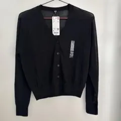 ユニクロ⭐︎ライトVネックカーディガン⭐︎M