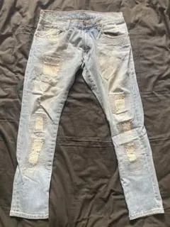 チープマンデー　ダメージ加工デニムパンツ　W30のサムネイル