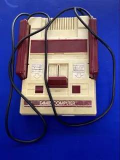 ジャンク品　現状渡し　Nintendo Family Computer 本体　②