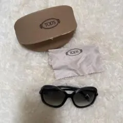 TOD'S サングラス ケース・クロス付きのサムネイル