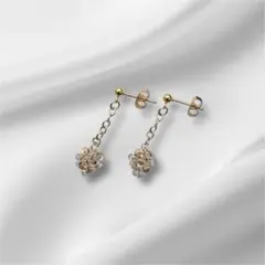 ピアス