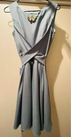 パーティドレス　ビジュー付き　結婚式　お呼ばれドレス