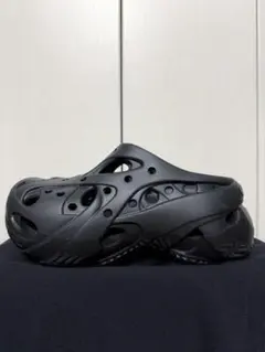 公式購入 クロックス CROCS ケージドクロッグ W7 23cmのサムネイル