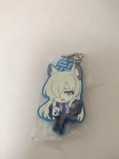 ブルーアーカイブ ラバーキーホルダー - メルカリ