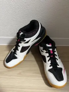 バドミントンシューズ ホワイト/ブラック/ピンク