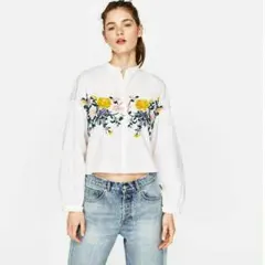 【美品】ZARA好きに大人気 刺繍 シャツ　Mサイズ