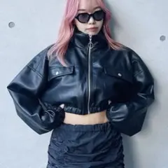 EVRIS ショート フェイクレザーブルゾン