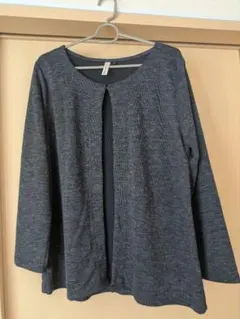 ダークグレー ニットカーディガン