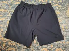 NEW BALANCE ショートパンツ