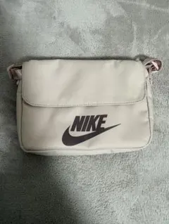NIKE ショルダーバッグ ピンクベージュのサムネイル