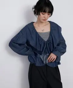 ライトデニムブラウス【新品未使用】のサムネイル