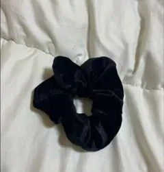 ✨未使用✨黒 ベルベット ベロア シュシュ ヘアゴム