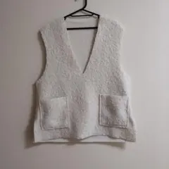 ホワイトベスト Vネック ポケット付き
