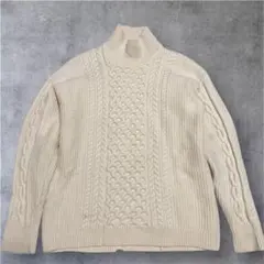 郁ちゃん様専用　ケーブルニット アイボリー タートルネック　イギリス製