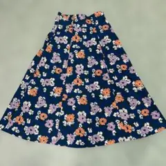AZUL by moussy 大花柄フレアスカート Mサイズのサムネイル